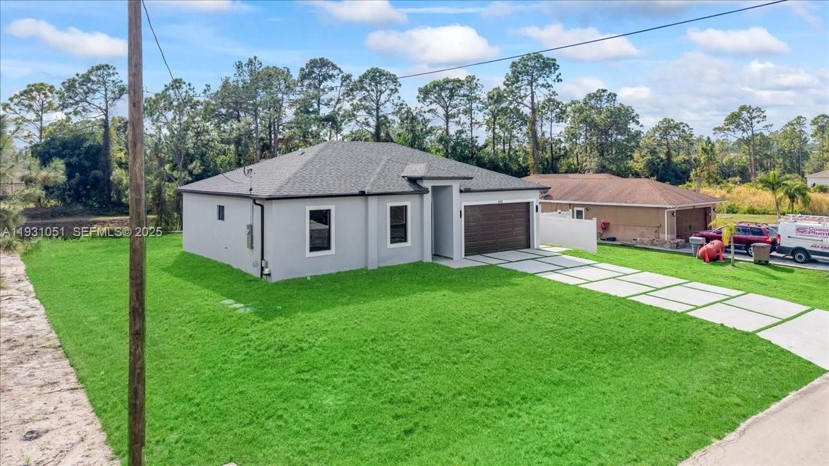 На продажу: $289,999 (3 спален, 2 ванн, 1270 Квадратных фут)