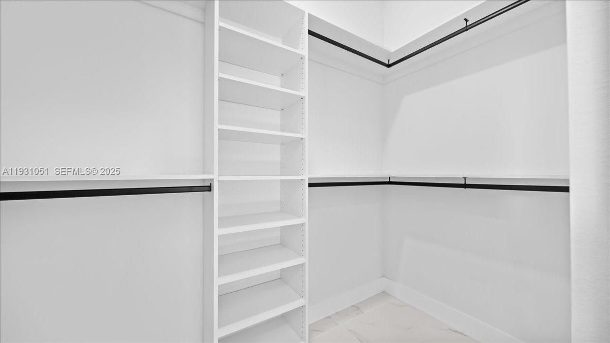 На продажу: $289,999 (3 спален, 2 ванн, 1270 Квадратных фут)