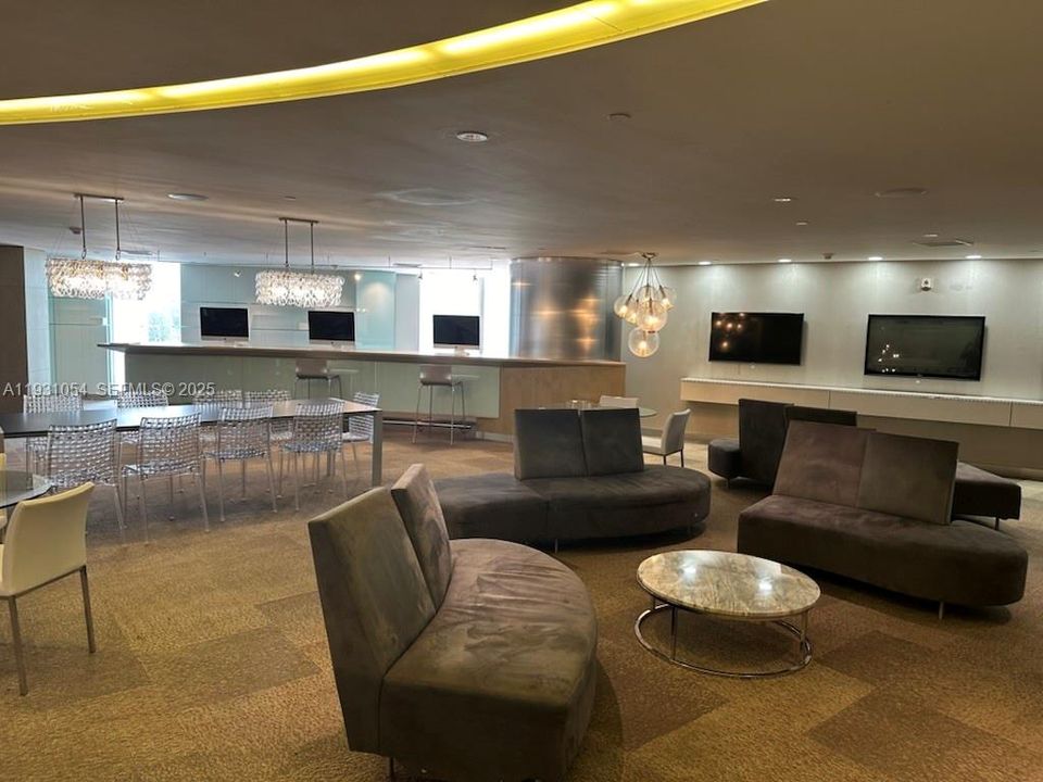 En Venta: $460,000 (1 camas, 1 baños, 754 Pies cuadrados)