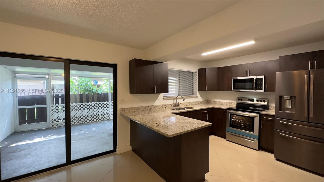 For Sale: $229,999 (3 beds, 1 baths, 1220 Square Feet)