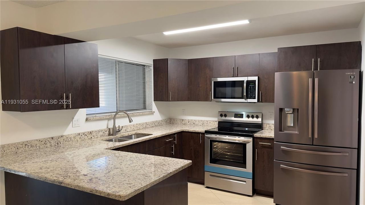 For Sale: $229,999 (3 beds, 1 baths, 1220 Square Feet)