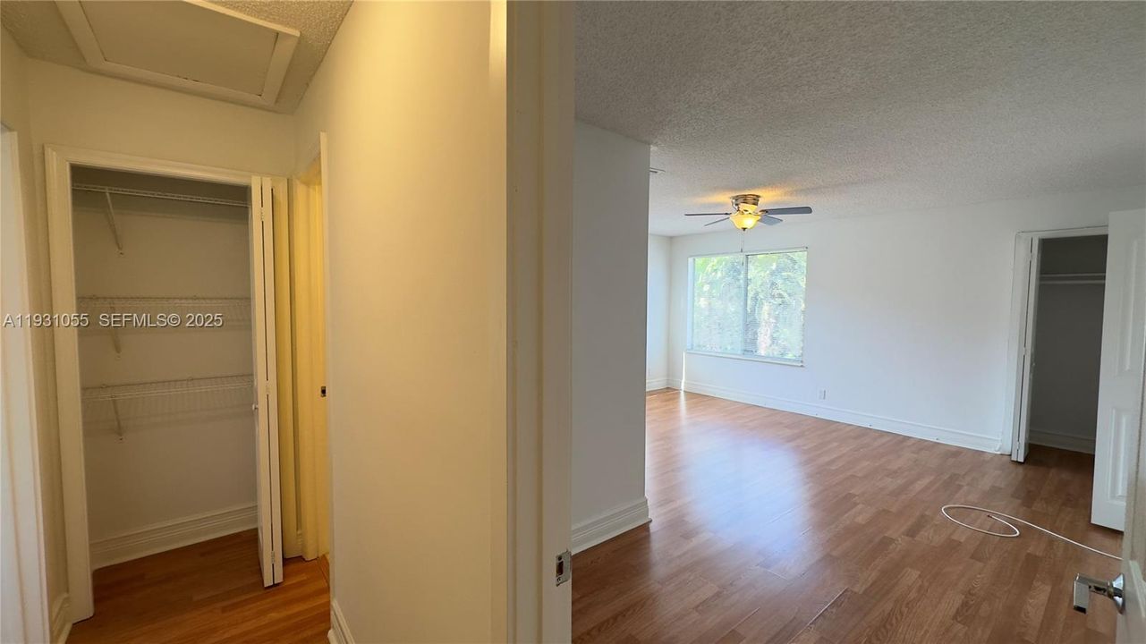 For Sale: $229,999 (3 beds, 1 baths, 1220 Square Feet)