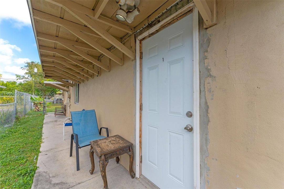 En Venta: $300,000 (5 camas, 4 baños, 1598 Pies cuadrados)