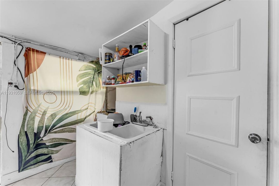 En Venta: $300,000 (5 camas, 4 baños, 1598 Pies cuadrados)