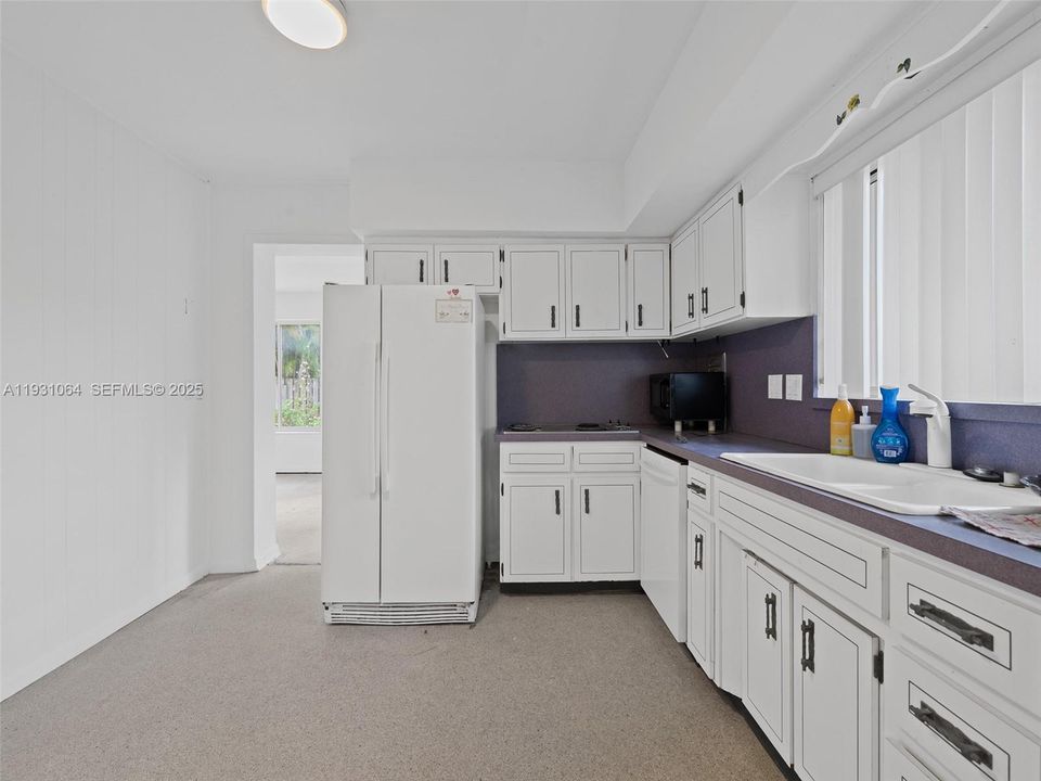 En Venta: $599,000 (3 camas, 2 baños, 1666 Pies cuadrados)