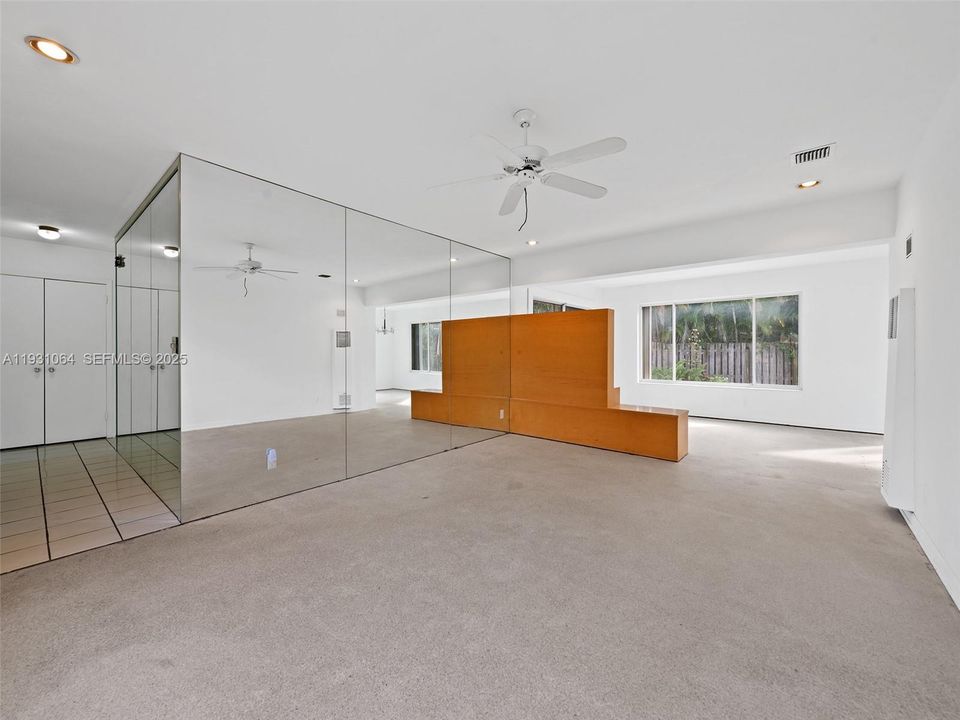 En Venta: $599,000 (3 camas, 2 baños, 1666 Pies cuadrados)