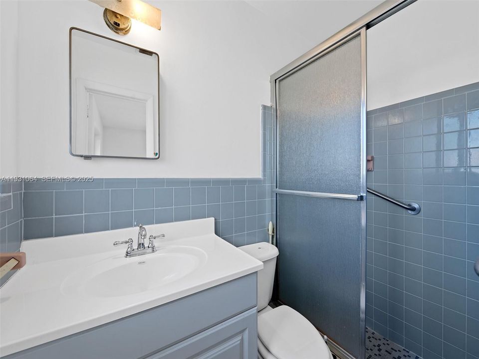 En Venta: $599,000 (3 camas, 2 baños, 1666 Pies cuadrados)