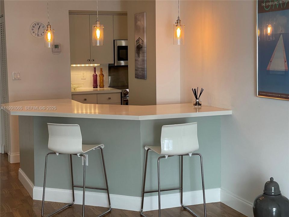 En Venta: $515,000 (1 camas, 1 baños, 806 Pies cuadrados)