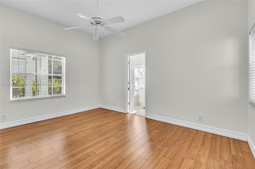 For Rent: $4,450 (3 beds, 2 baths, 1672 Square Feet)