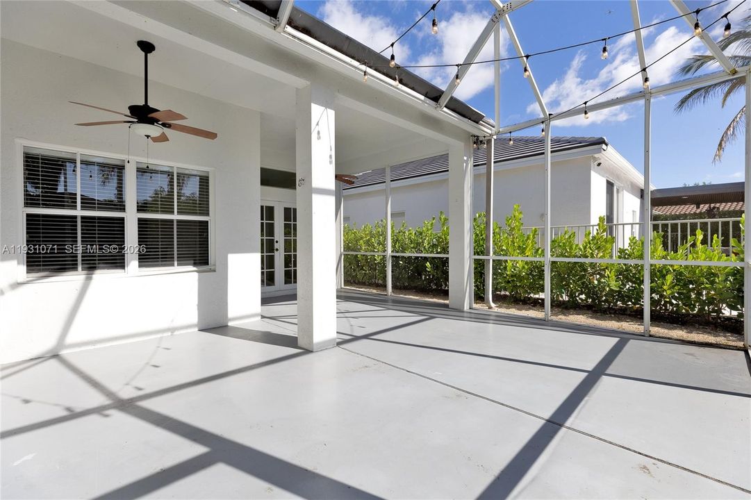 For Rent: $4,450 (3 beds, 2 baths, 1672 Square Feet)