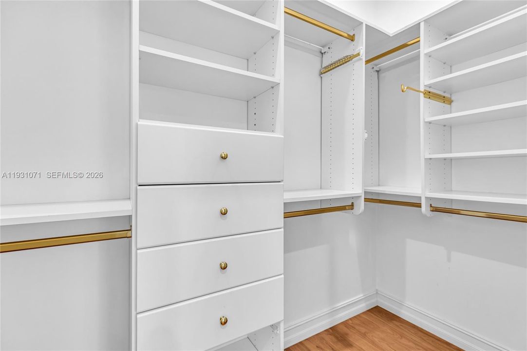 For Rent: $4,450 (3 beds, 2 baths, 1672 Square Feet)