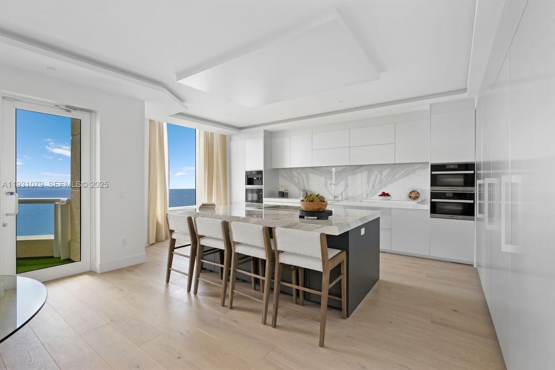 For Sale: $17,500,000 (5 beds, 4 baths, 8081 Square Feet)