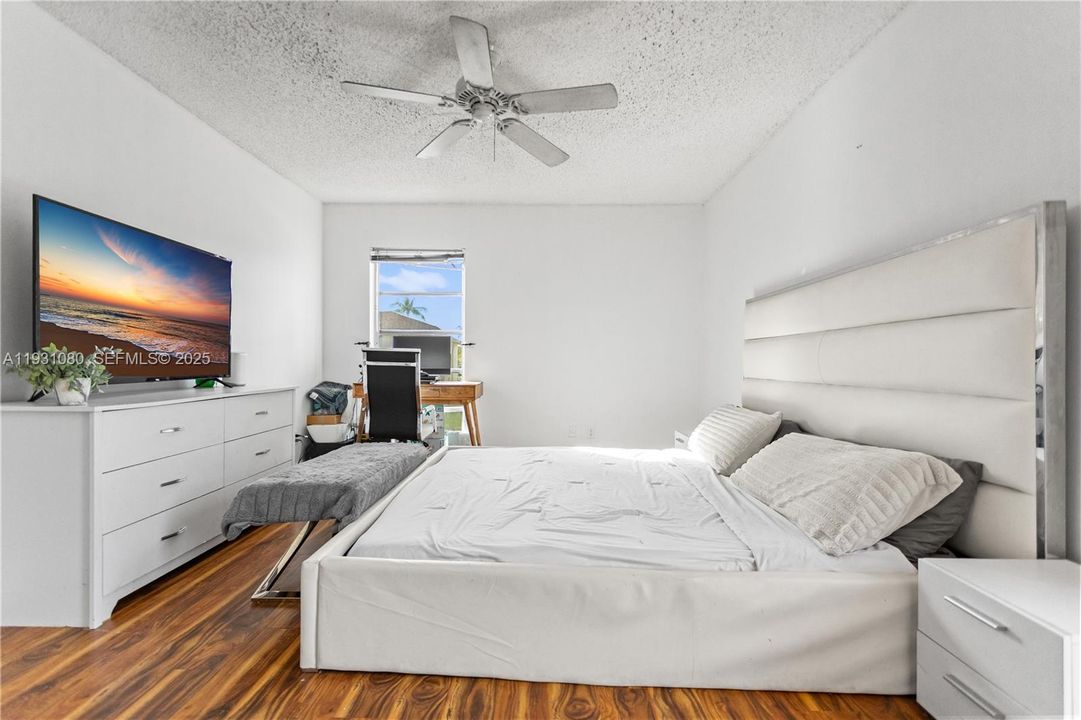 En Venta: $175,000 (2 camas, 2 baños, 1019 Pies cuadrados)