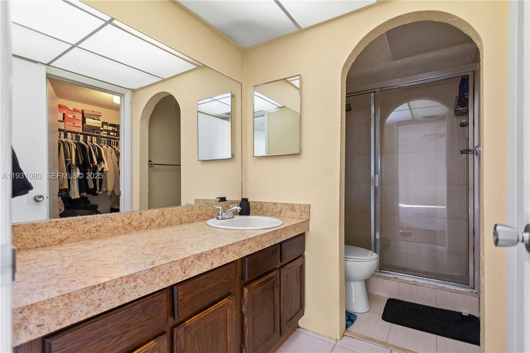 En Venta: $175,000 (2 camas, 2 baños, 1019 Pies cuadrados)