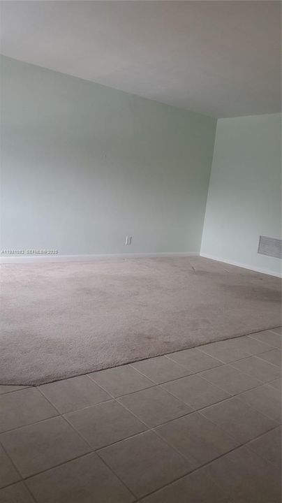 В аренду: $1,500 (2 спален, 1 ванн, 826 Квадратных фут)