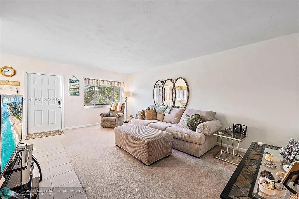 В аренду: $1,500 (2 спален, 1 ванн, 826 Квадратных фут)