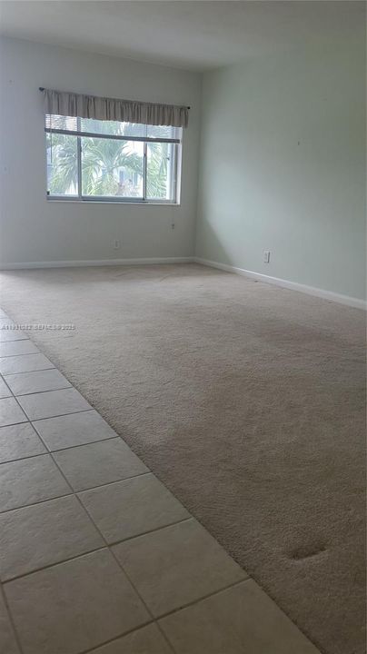 В аренду: $1,500 (2 спален, 1 ванн, 826 Квадратных фут)