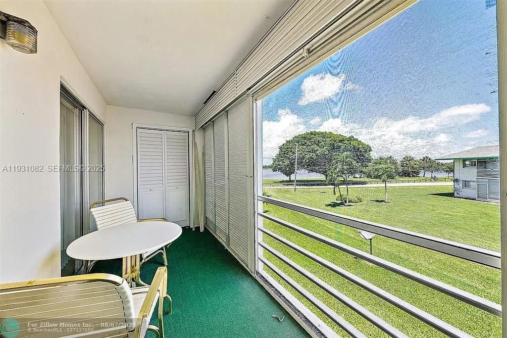 В аренду: $1,500 (2 спален, 1 ванн, 826 Квадратных фут)