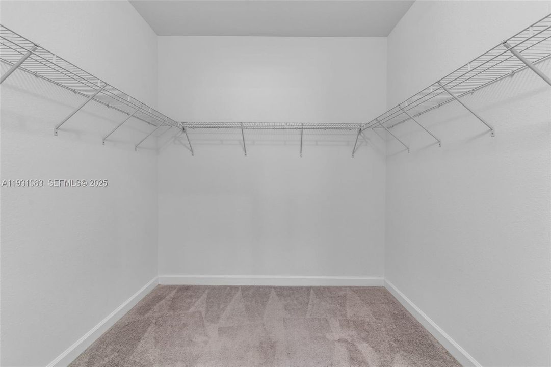 En Renta: $2,800 (3 camas, 2 baños, 1820 Pies cuadrados)