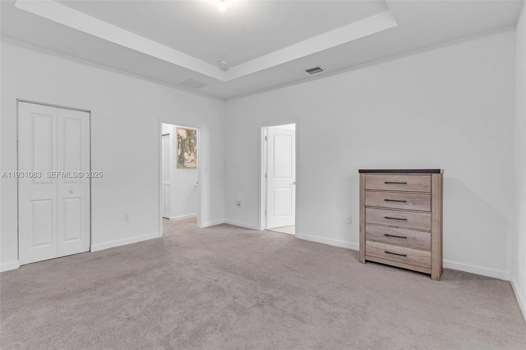 En Renta: $2,800 (3 camas, 2 baños, 1820 Pies cuadrados)