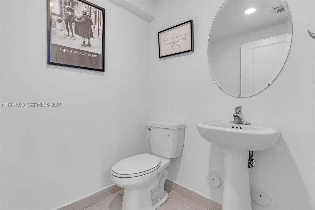 En Renta: $2,800 (3 camas, 2 baños, 1820 Pies cuadrados)