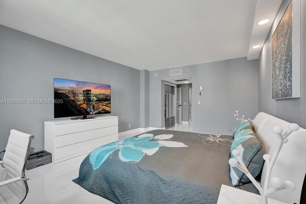 En Venta: $649,000 (2 camas, 2 baños, 1505 Pies cuadrados)