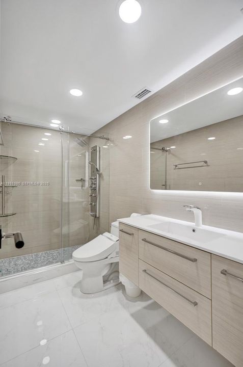 En Venta: $649,000 (2 camas, 2 baños, 1505 Pies cuadrados)