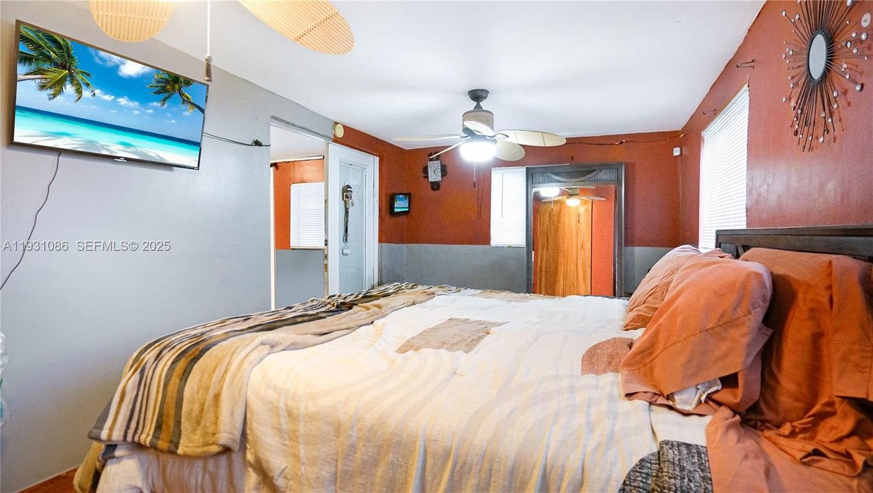 En Venta: $499,000 (3 camas, 2 baños, 1466 Pies cuadrados)