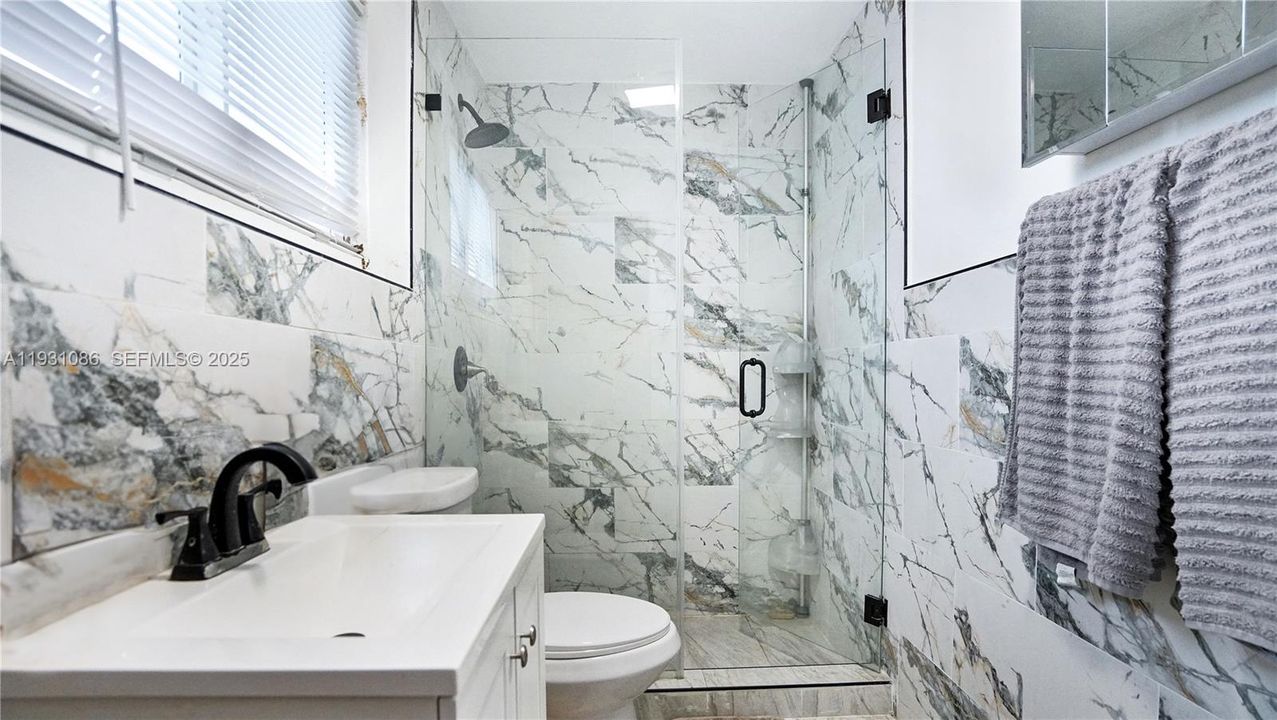 En Venta: $499,000 (3 camas, 2 baños, 1466 Pies cuadrados)