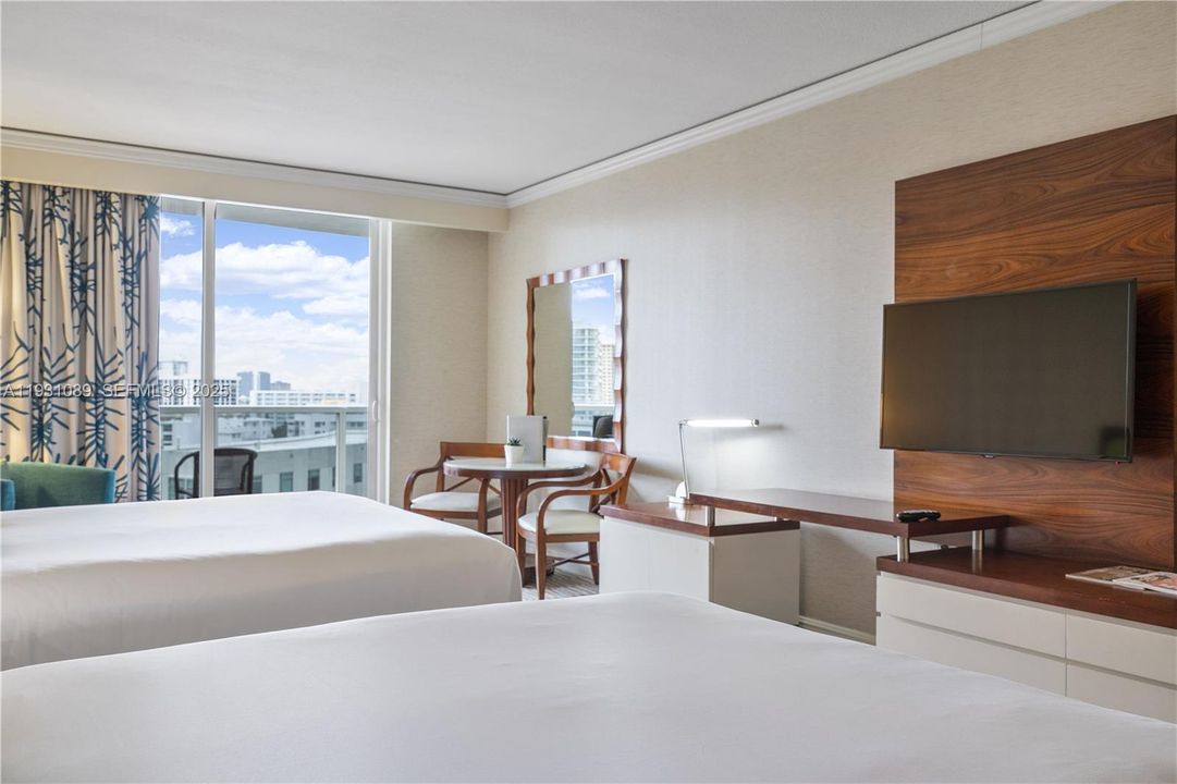 На продажу: $250,000 (0 спален, 1 ванн, 551 Квадратных фут)