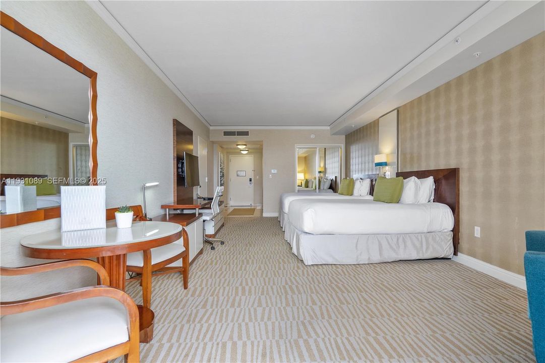 На продажу: $250,000 (0 спален, 1 ванн, 551 Квадратных фут)