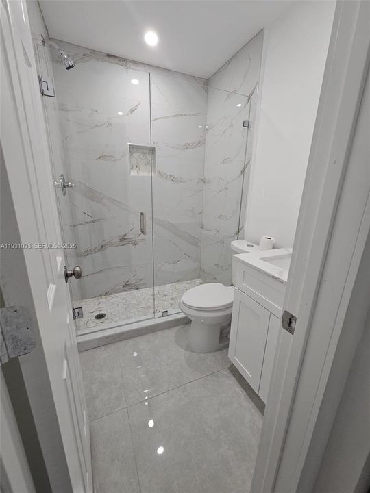 For Sale: $510,000 (3 beds, 2 baths, 594 Square Feet)