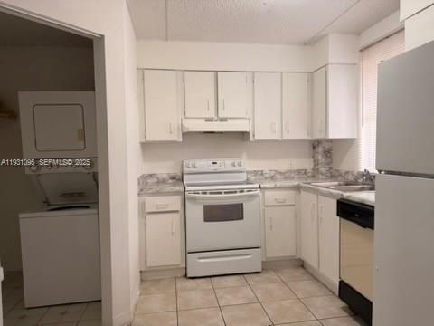 В аренду: $2,085 (2 спален, 2 ванн, 1004 Квадратных фут)