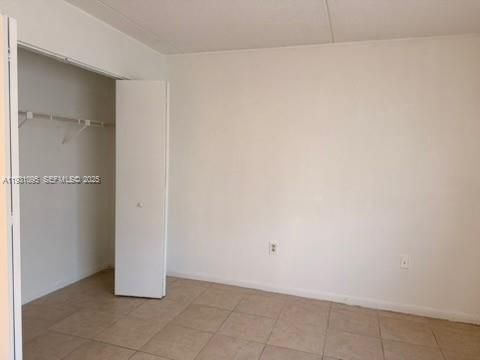 В аренду: $2,085 (2 спален, 2 ванн, 1004 Квадратных фут)