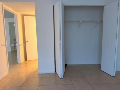 В аренду: $2,085 (2 спален, 2 ванн, 1004 Квадратных фут)