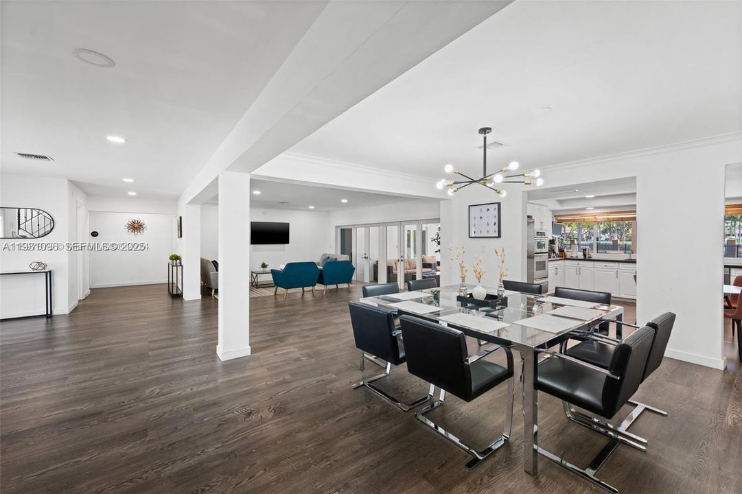 待售: $2,999,999 (5 贝兹, 3 浴室, 3828 平方英尺)