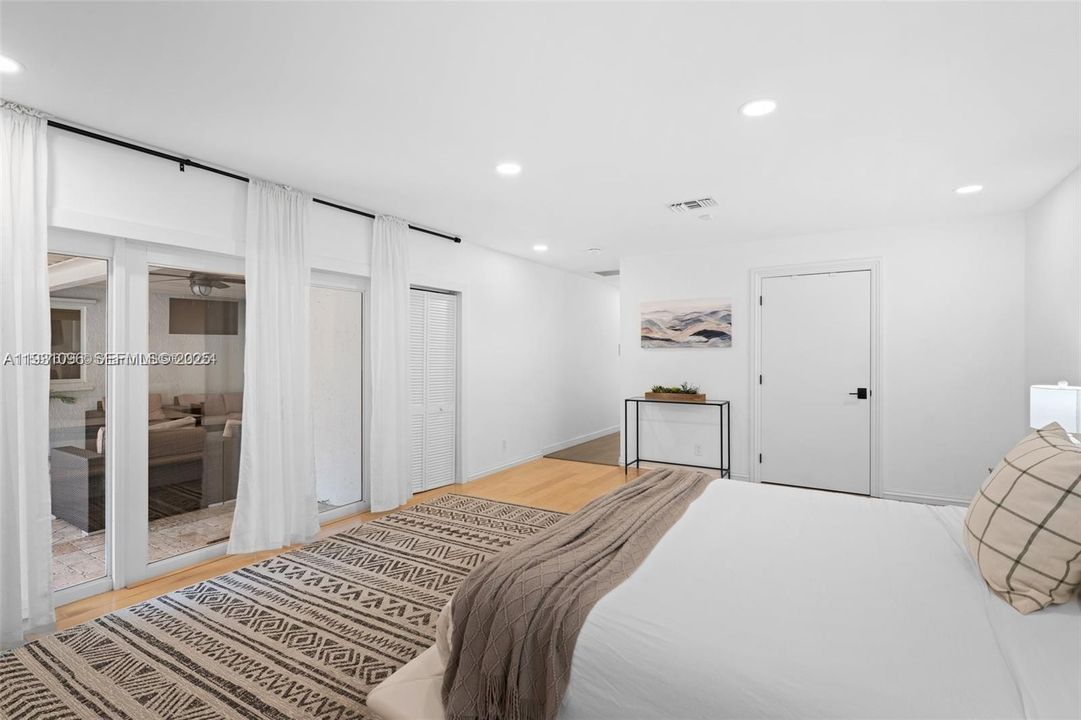 待售: $2,999,999 (5 贝兹, 3 浴室, 3828 平方英尺)