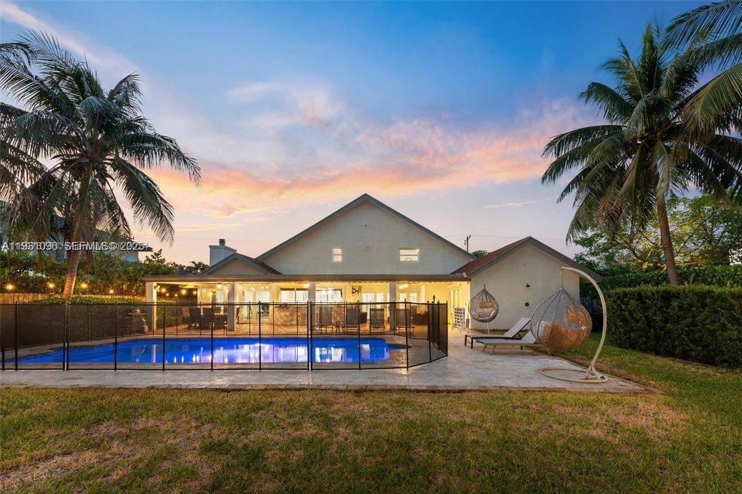 待售: $2,999,999 (5 贝兹, 3 浴室, 3828 平方英尺)