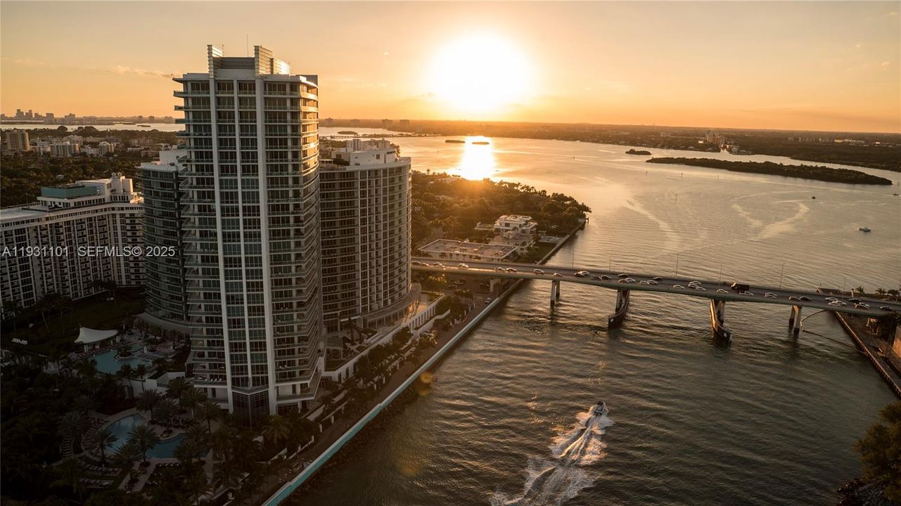 For Sale: $5,700,000 (3 beds, 3 baths, 3105 Square Feet)