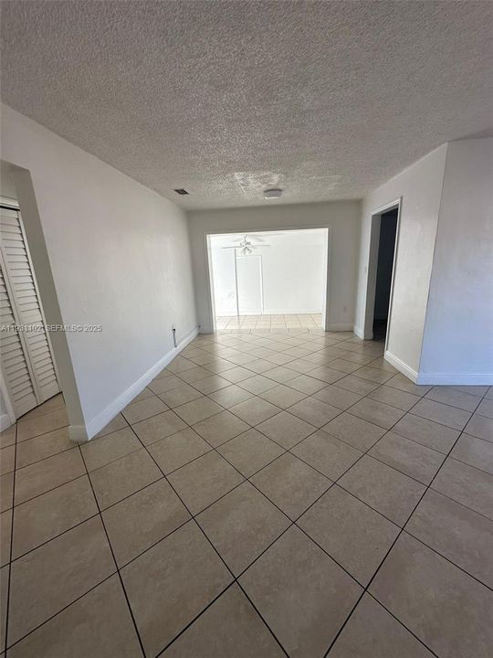 For Rent: $3,900 (4 beds, 2 baths, 1829 Square Feet)