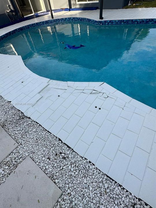 For Rent: $3,900 (4 beds, 2 baths, 1829 Square Feet)