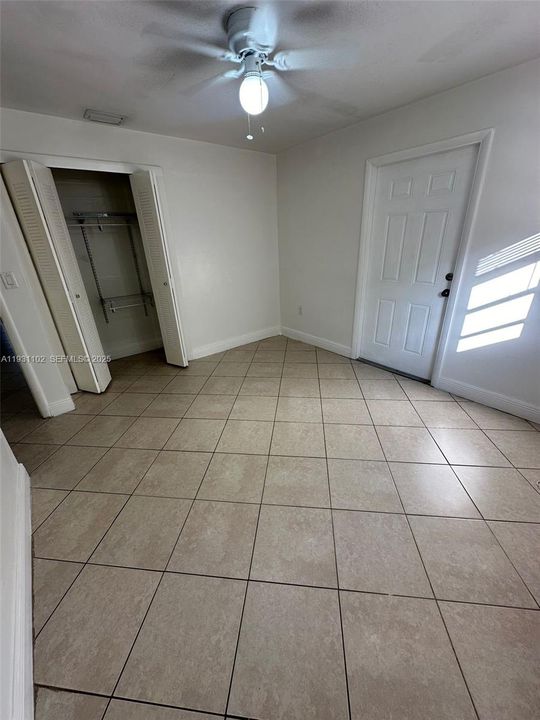 For Rent: $3,900 (4 beds, 2 baths, 1829 Square Feet)