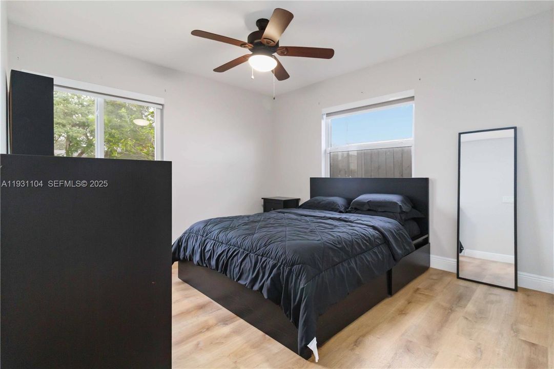 For Sale: $549,900 (3 beds, 2 baths, 1567 Square Feet)