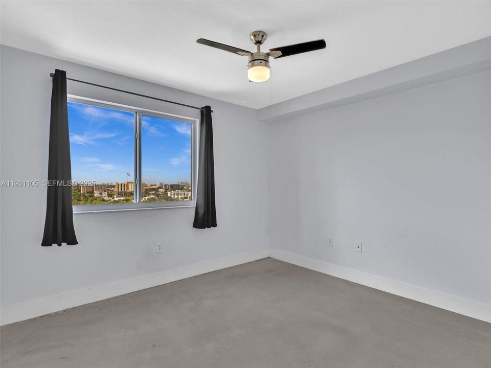 出租: $2,300 (2 贝兹, 2 浴室, 891 平方英尺)