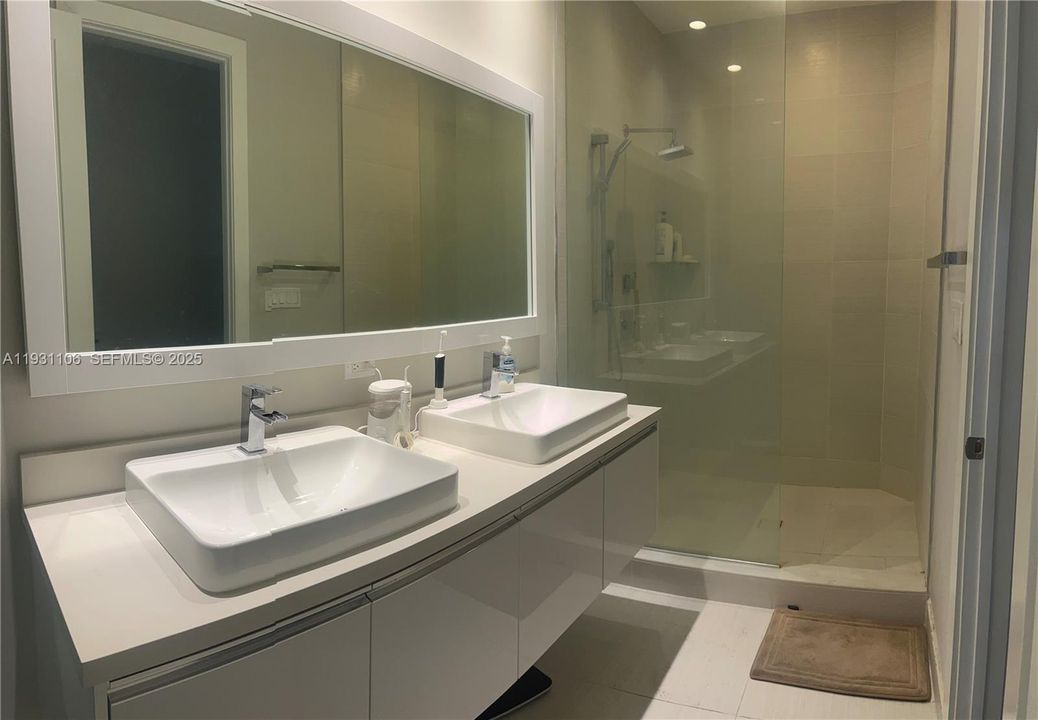 En Renta: $3,750 (3 camas, 3 baños, 1781 Pies cuadrados)