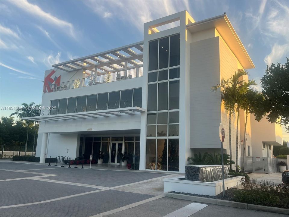 En Renta: $3,750 (3 camas, 3 baños, 1781 Pies cuadrados)