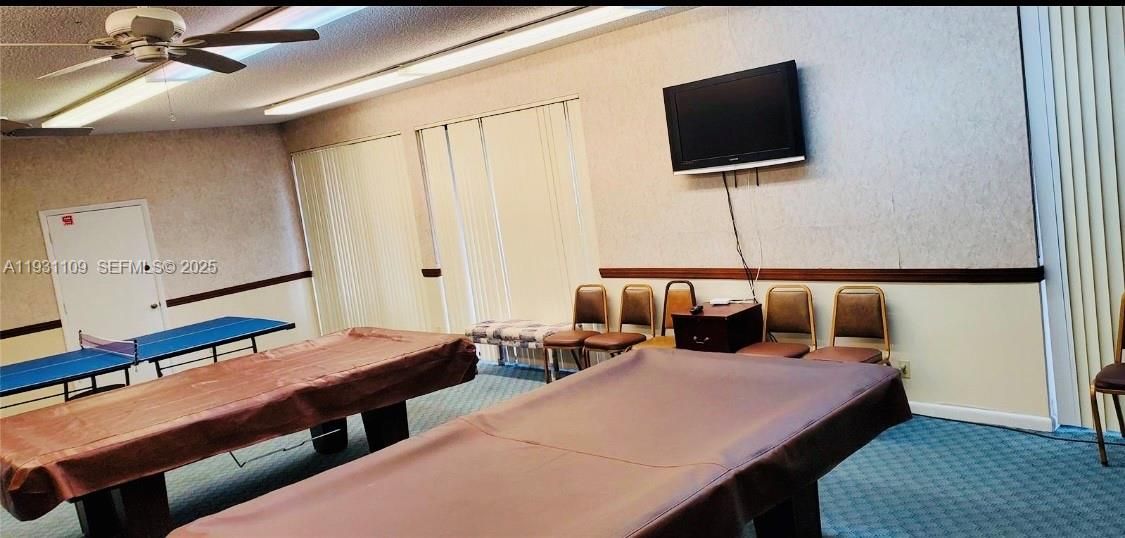 出租: $1,900 (2 贝兹, 2 浴室, 1000 平方英尺)