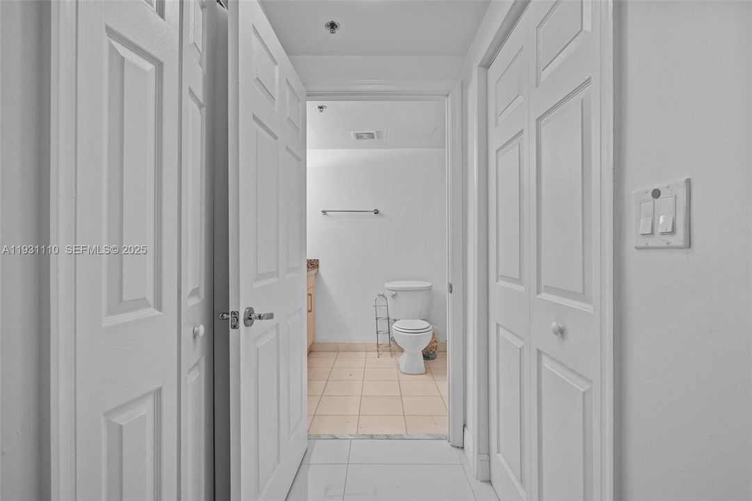 For Rent: $2,800 (1 beds, 1 baths, 790 Square Feet)