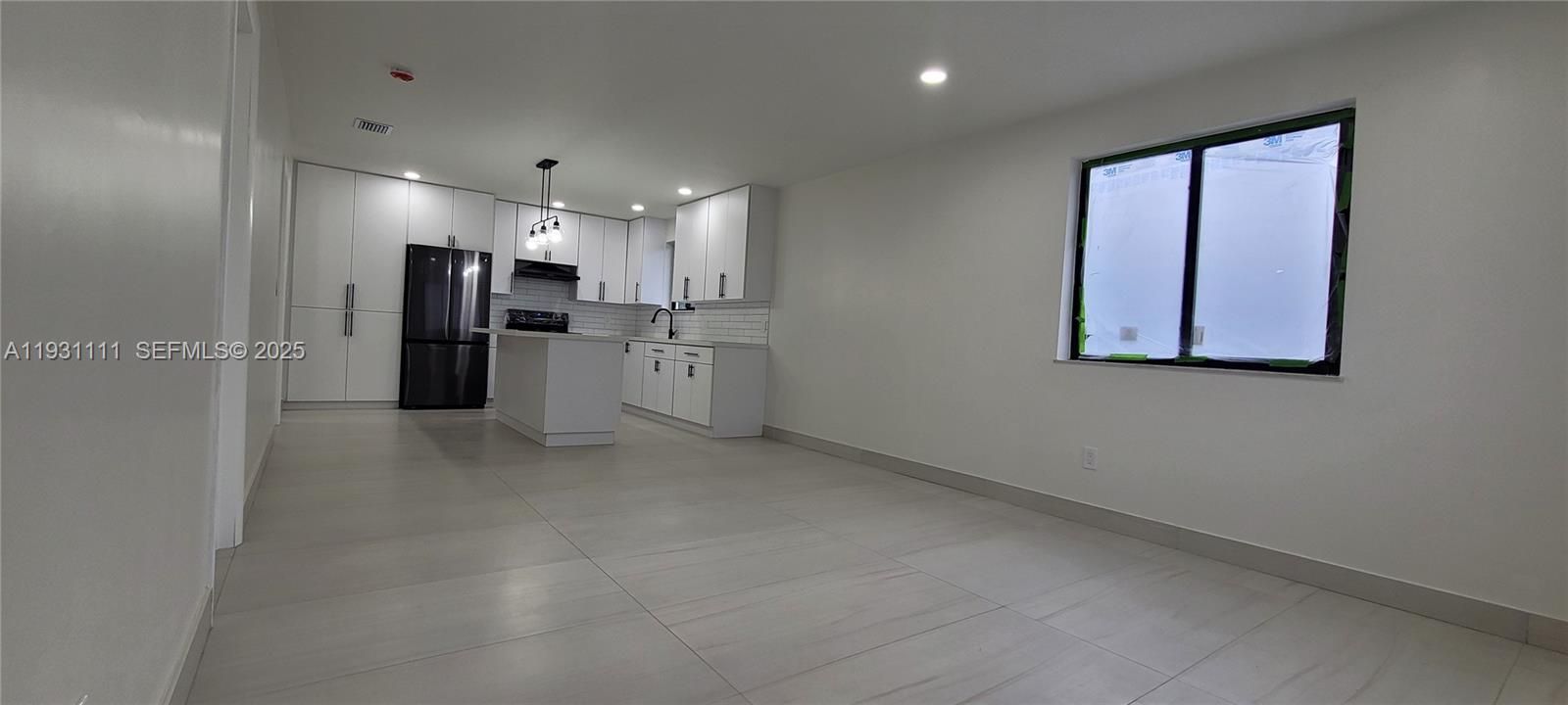 For Rent: $2,800 (2 beds, 1 baths, 1485 Square Feet)