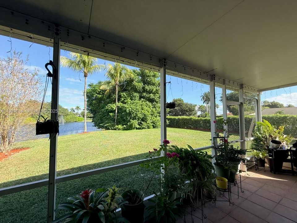 For Sale: $540,000 (4 beds, 2 baths, 1815 Square Feet)